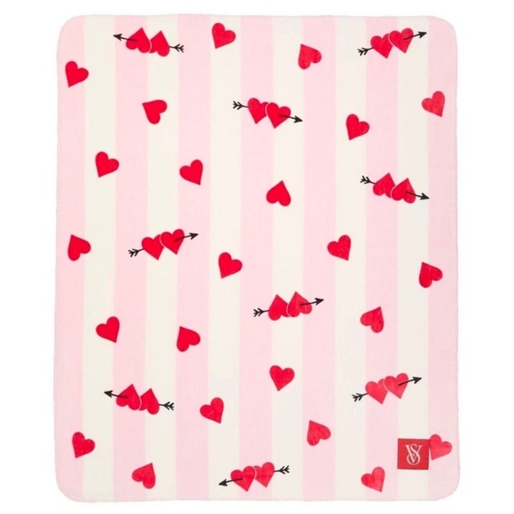 VICTORIA’S SECRET- VALENTINE’S DAY EDITION 2025- COZY FLEECE BLANKET 50X60”